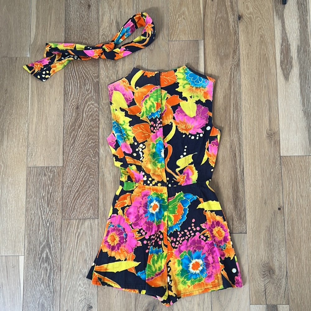 Vintage High Neck Romper - Picture 4 of 10